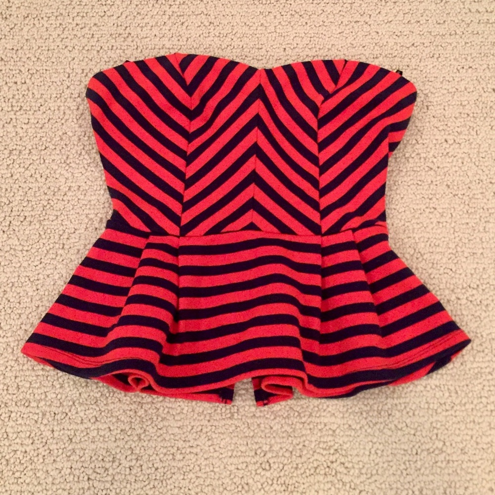 Chevron strapless top
